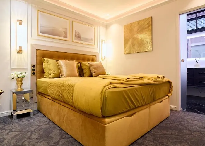 Les Perles Amienoises Gold Pearl Hyper Centre